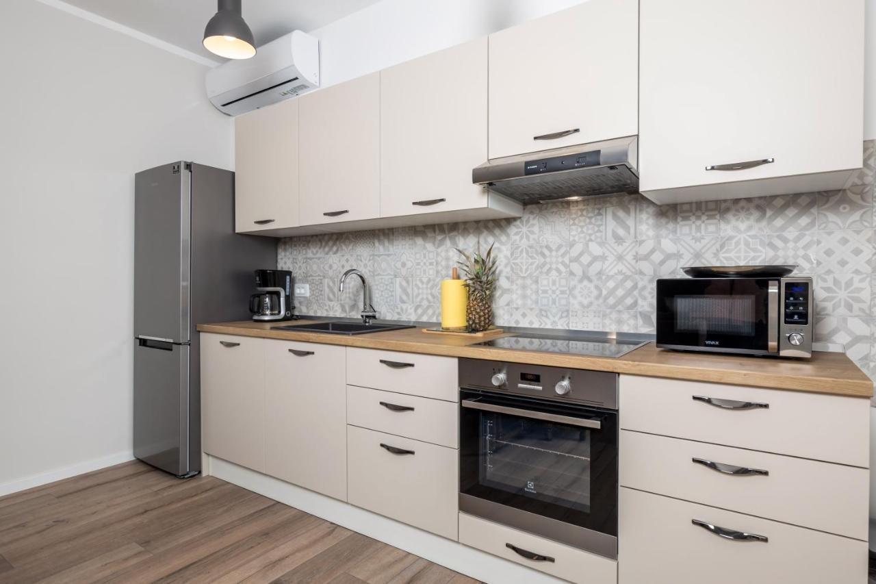 Apartment Div Lovran Bagian luar foto