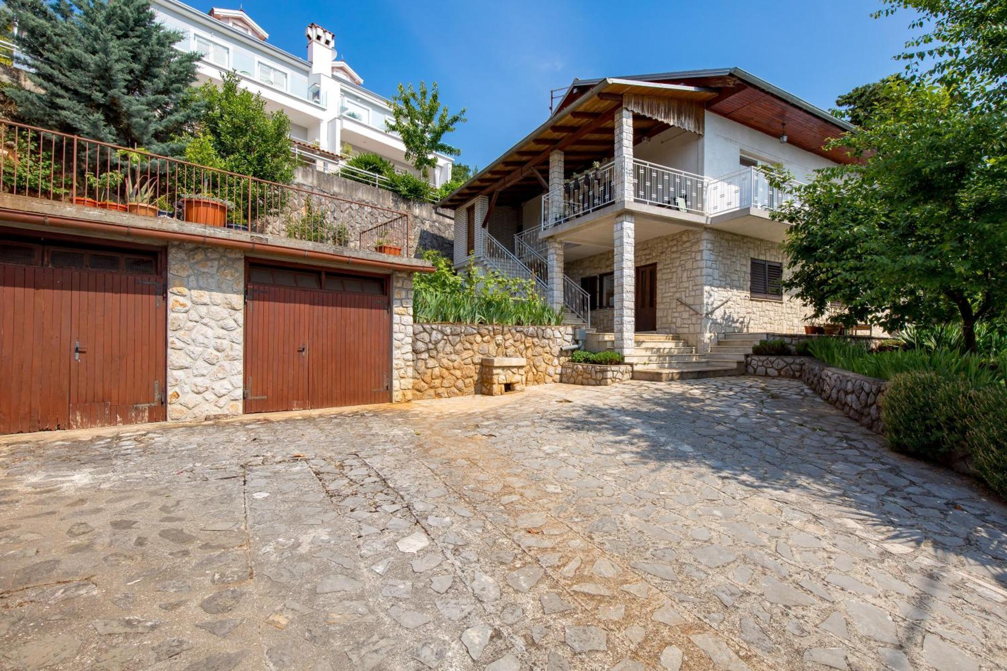 Apartment Div Lovran Bagian luar foto